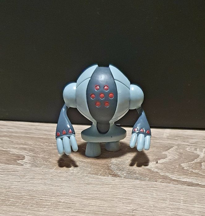 Figurine legendary Pokemon: Groudon , Kyogre , RegiSteel