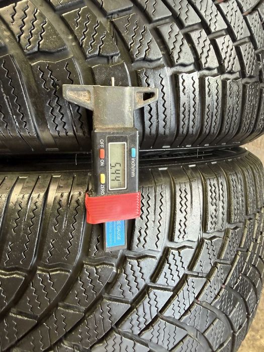 2x Anvelope Iarna 225/55 R17 runflat - Bridgestone Blizzak LM005 Drive