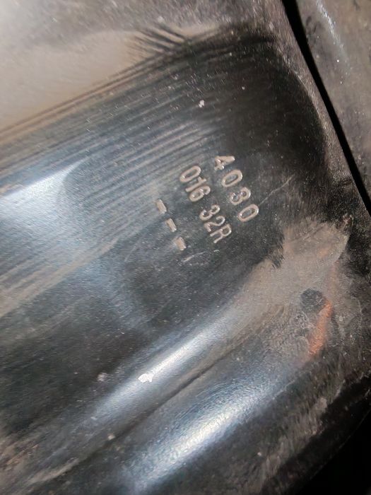 Jante 5 x 114,3 R16, structurate