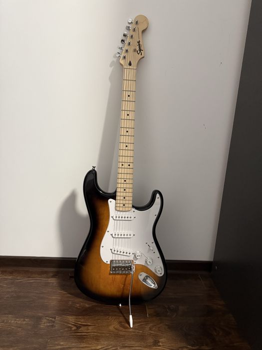 Fender Squier Sonic Stratocaster Pack, 2-color sunburst
