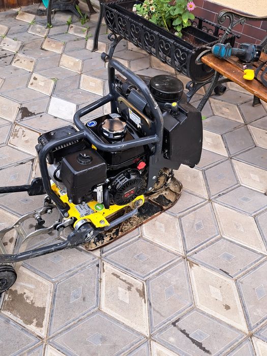 Placa Compactoare Bomag 70 kg 2023