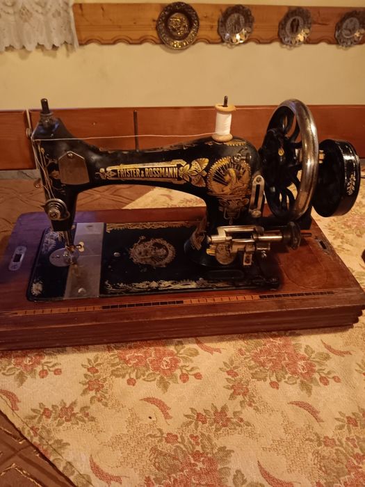 Стара шевна машина