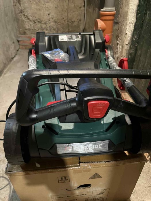 Продавам електрическа косачка Parkside / Парксайд 1800W - НОВА