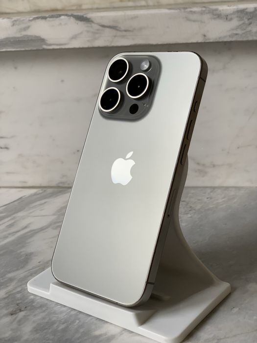 Iphone 15 Pro 128GB - Natural Titanium