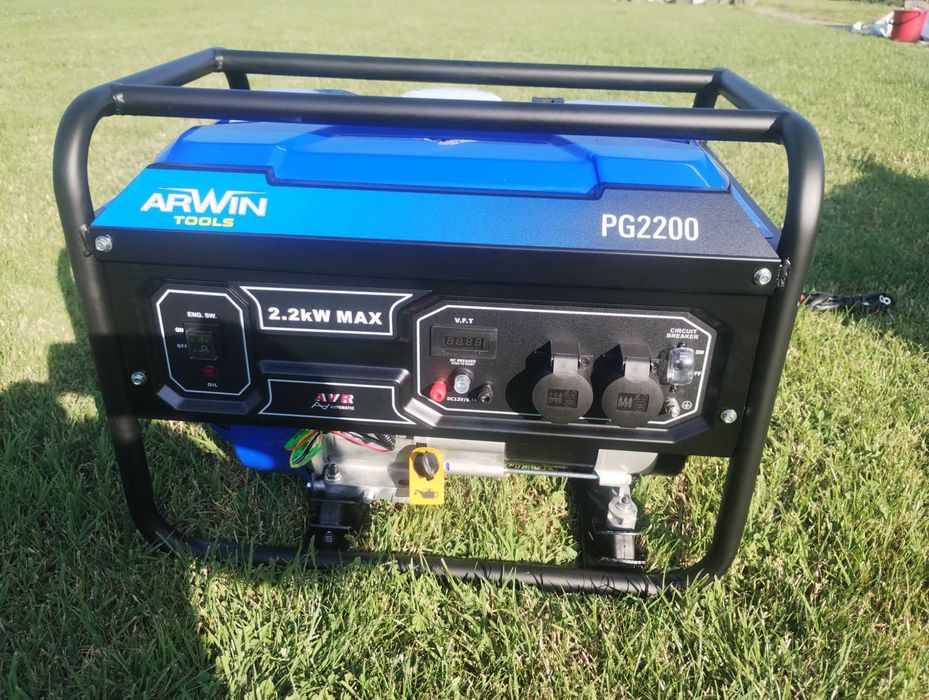 Vand generator  de curent electric,nou.