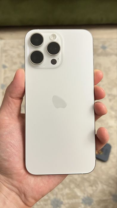 Продам Iphone 15 pro Max на 256gb
