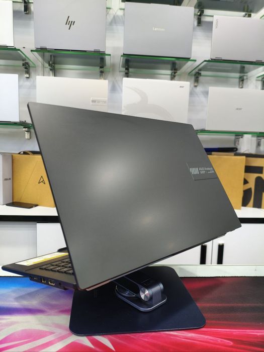 Asus vivobook Go 15 OLED AMD Ryzen 5 - 7520U 8/512 Yangi Bepul yetkazs