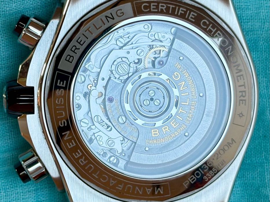 Breitling Super Chronomat B01 44mm, manufactura, acte, cutii