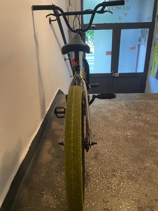 Vand BMX cu un an de viata
