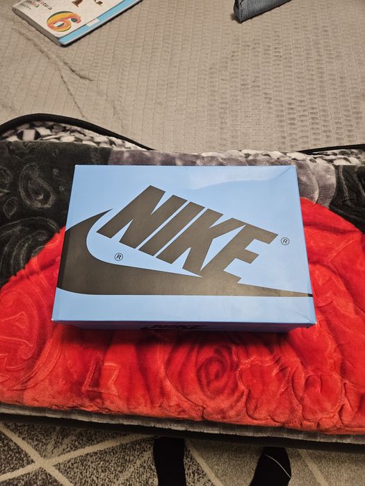 Jordan 1 unc toe mărimea 40