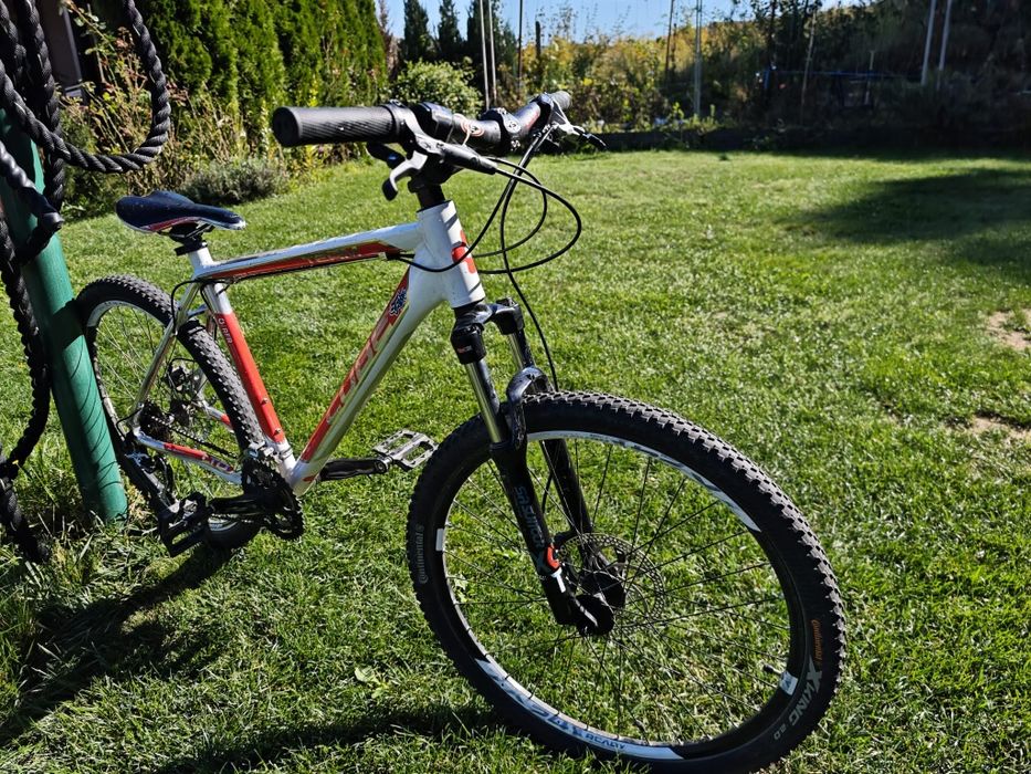 Vând bicicleta team cube Ltd series