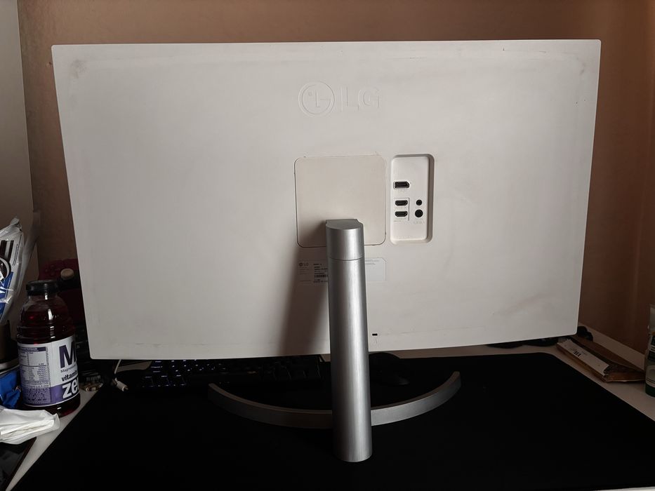 Monitor LG 4K 32inch