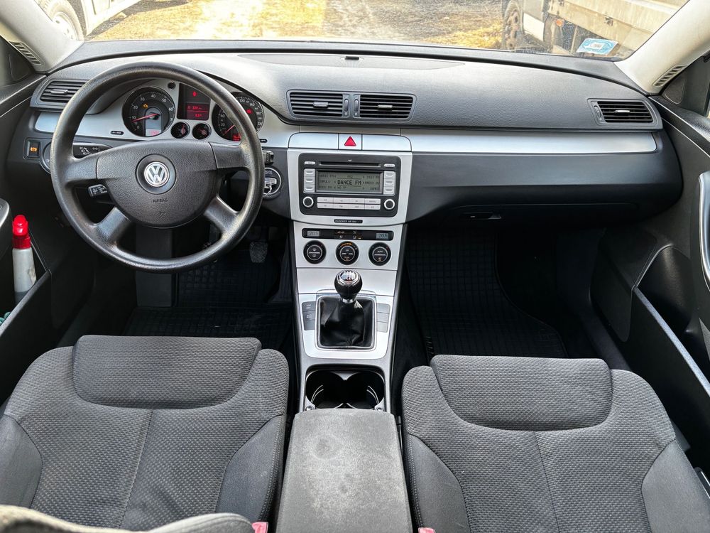 Volkswagen Passat B6 ~ 1.6 benzina ~ 116 CP ~ Confortline