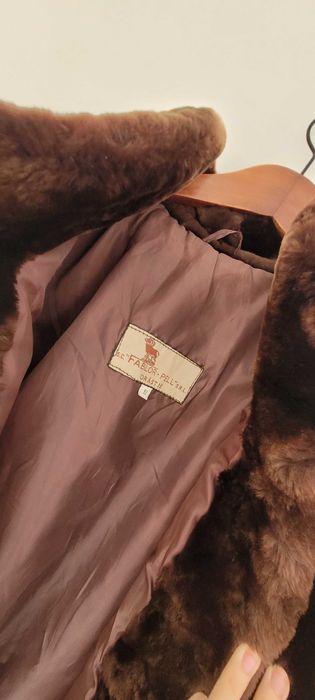 Haină de blană naturală, fabricată în România