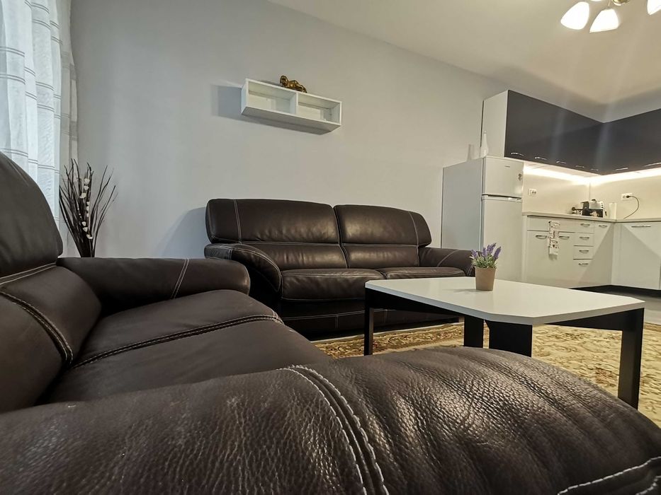 Дава се под наем Тристаен апартамент в Бургас, Изгрев - 65 кв.м за 250 € - Снимка #6