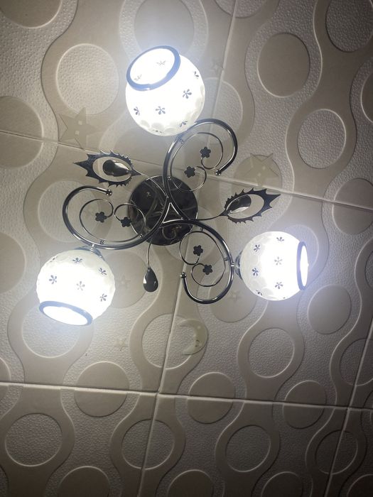 Vand lustra in stare buna