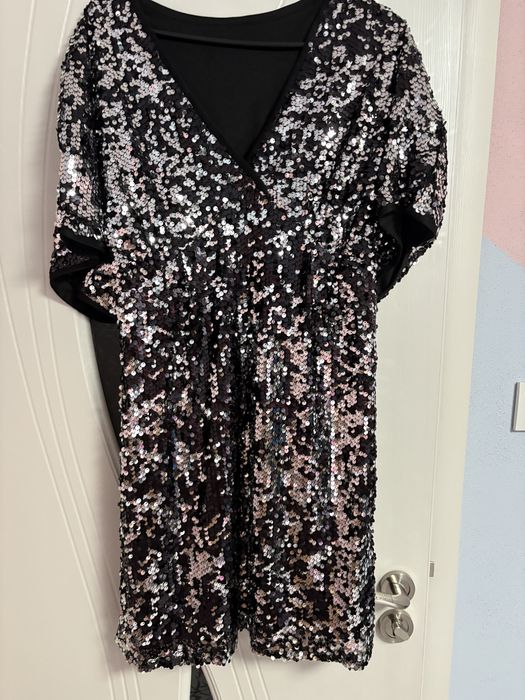 Официална дамска рокля