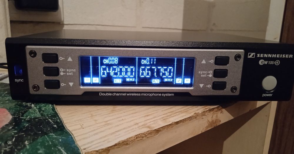 Микрофон SENNHEISER ew135