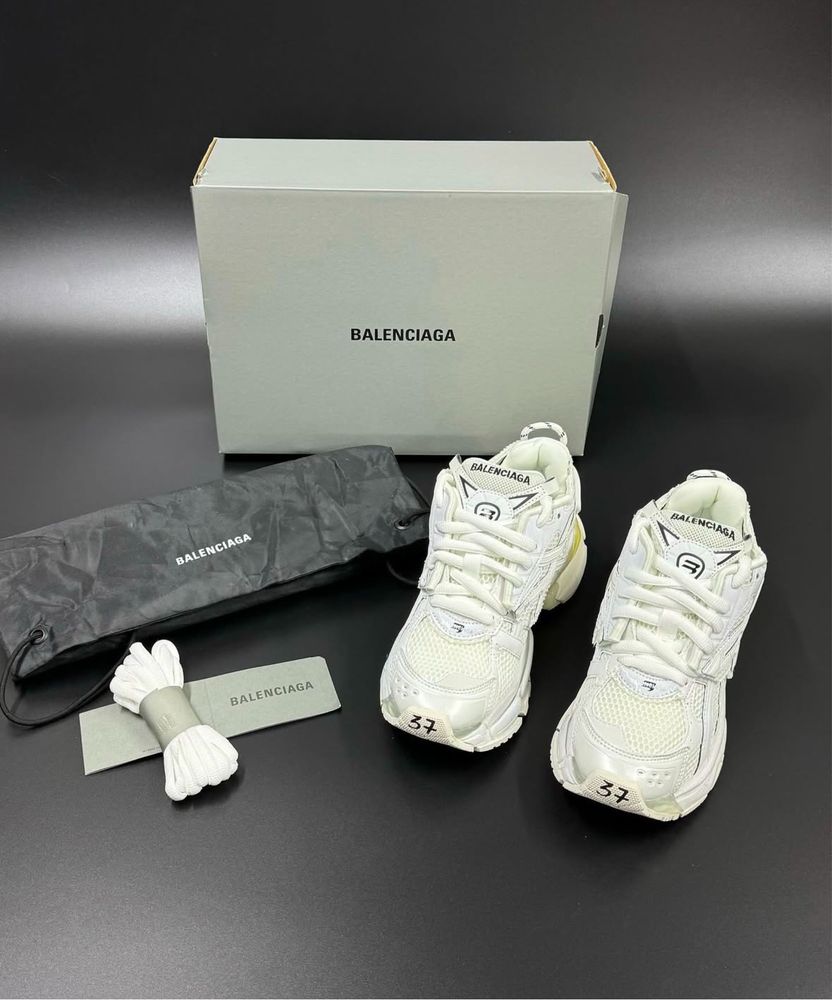 Balenciaga Runner Бял