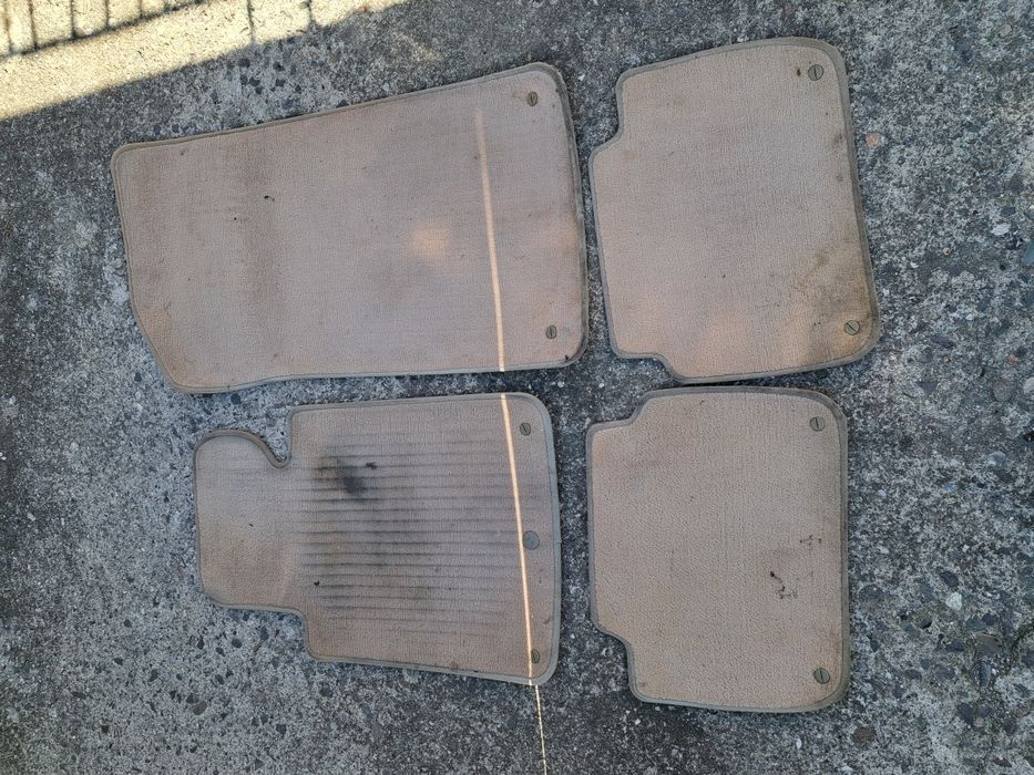 Мокетени стелки за бмв е46