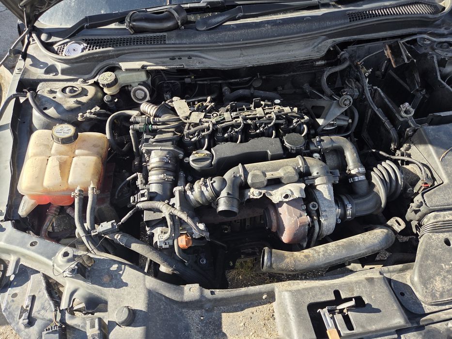 Volvo v50 1.6d на части