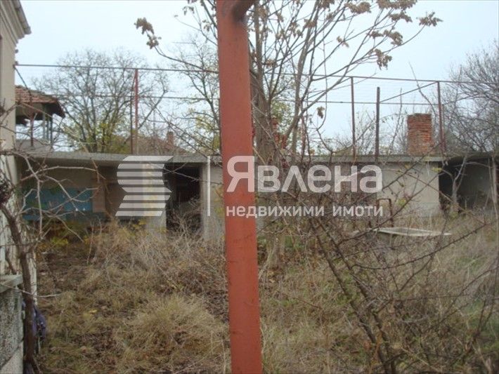 Продава се Къща в с. Маломир, Област Ямбол - 190 кв.м за 58 €/кв.м - Снимка #2