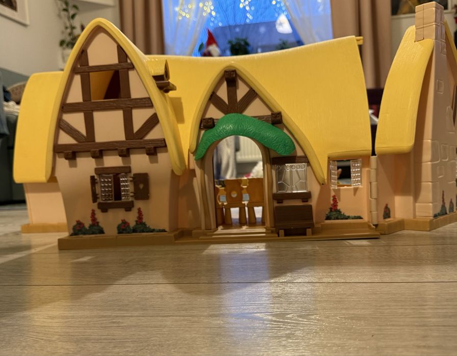 Casa piticilor Disney