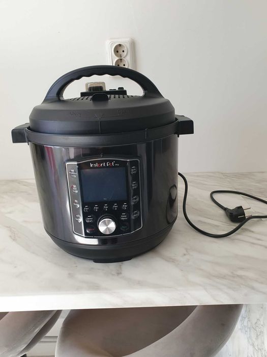 Мултикукър instant pot pro 7.6л