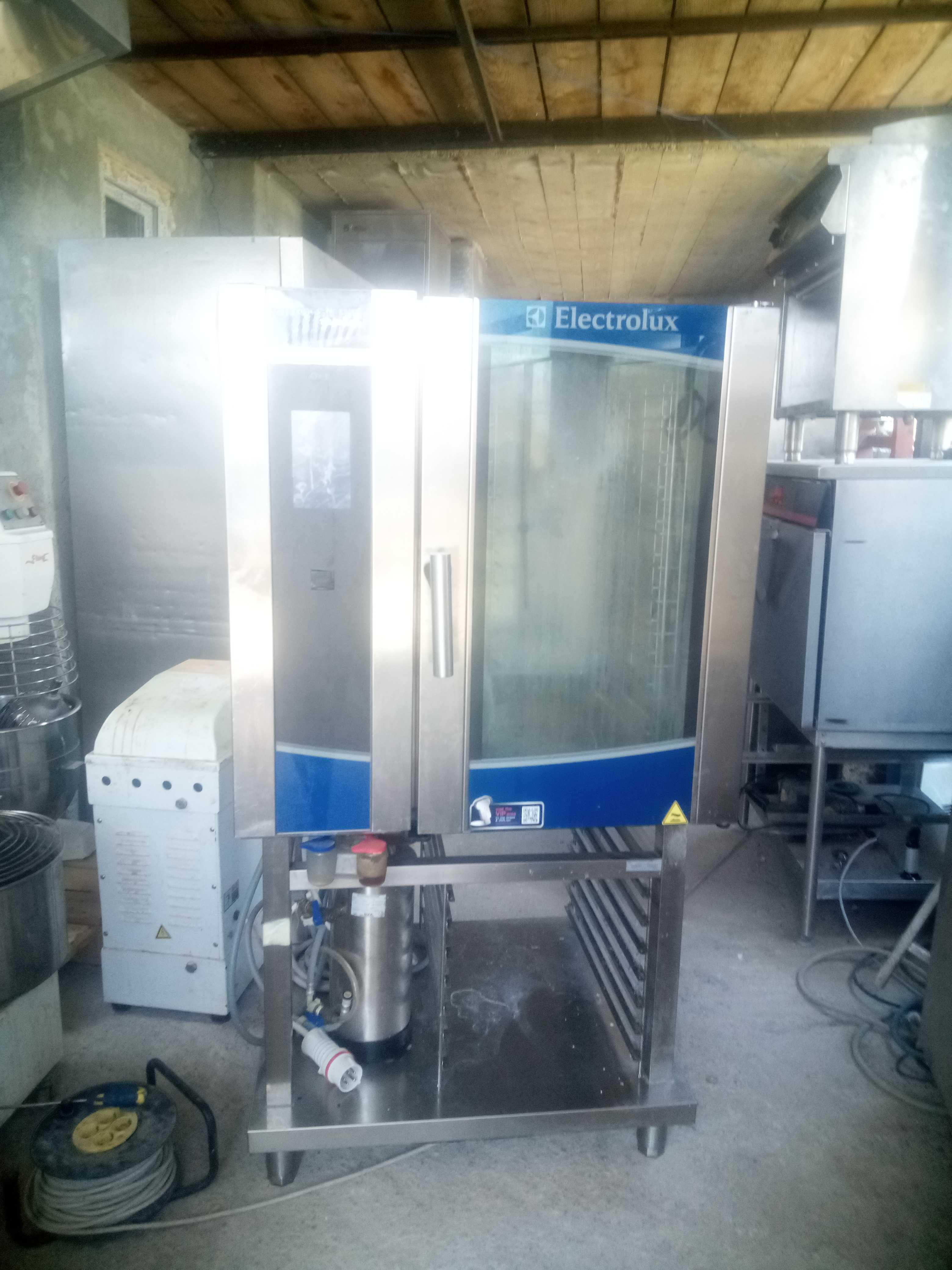 Cuptor convectomat Electrolux
