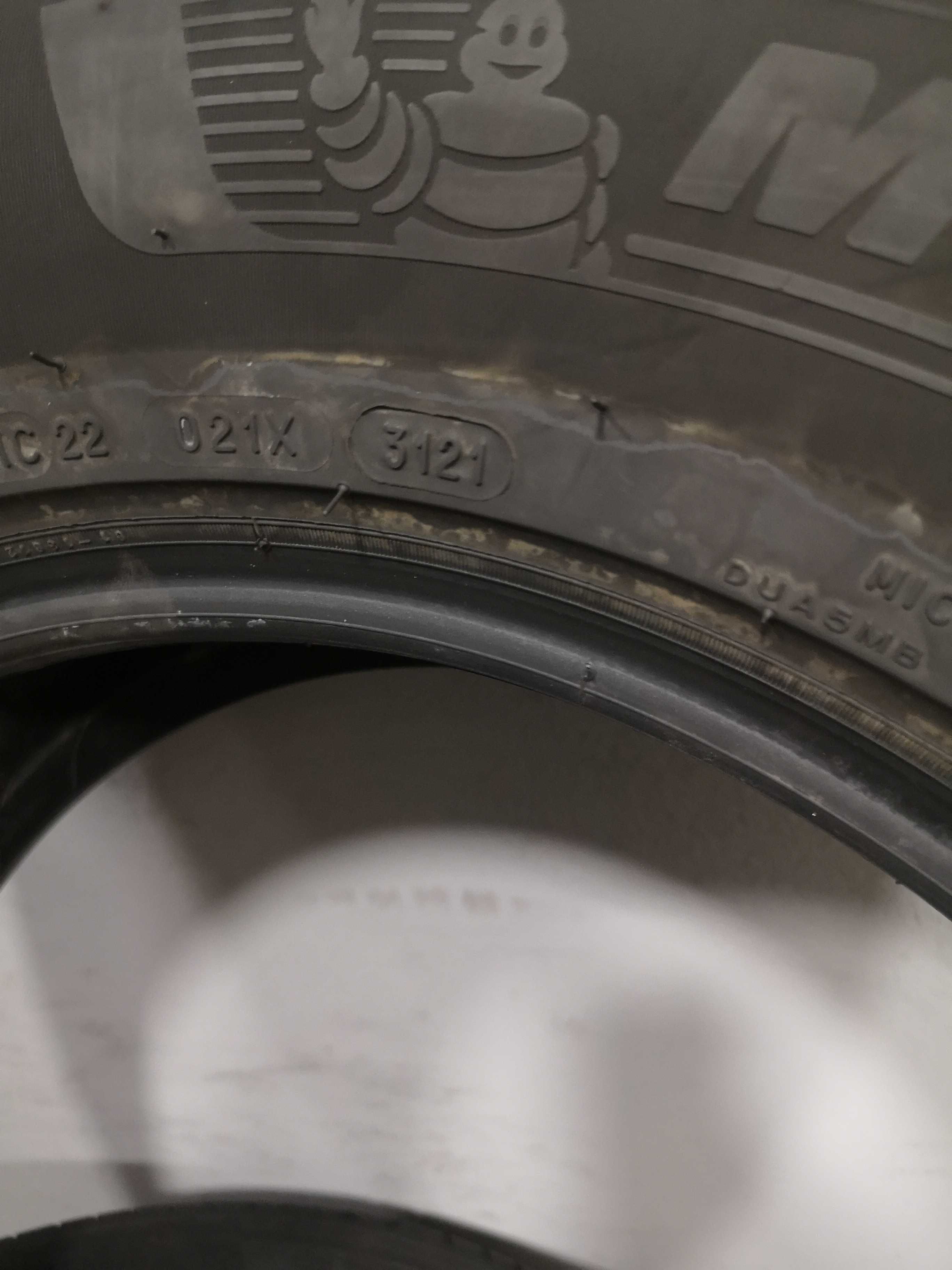 4бр 215/65/17 MICHELIN 6,5мм грайфер дот:21г +++