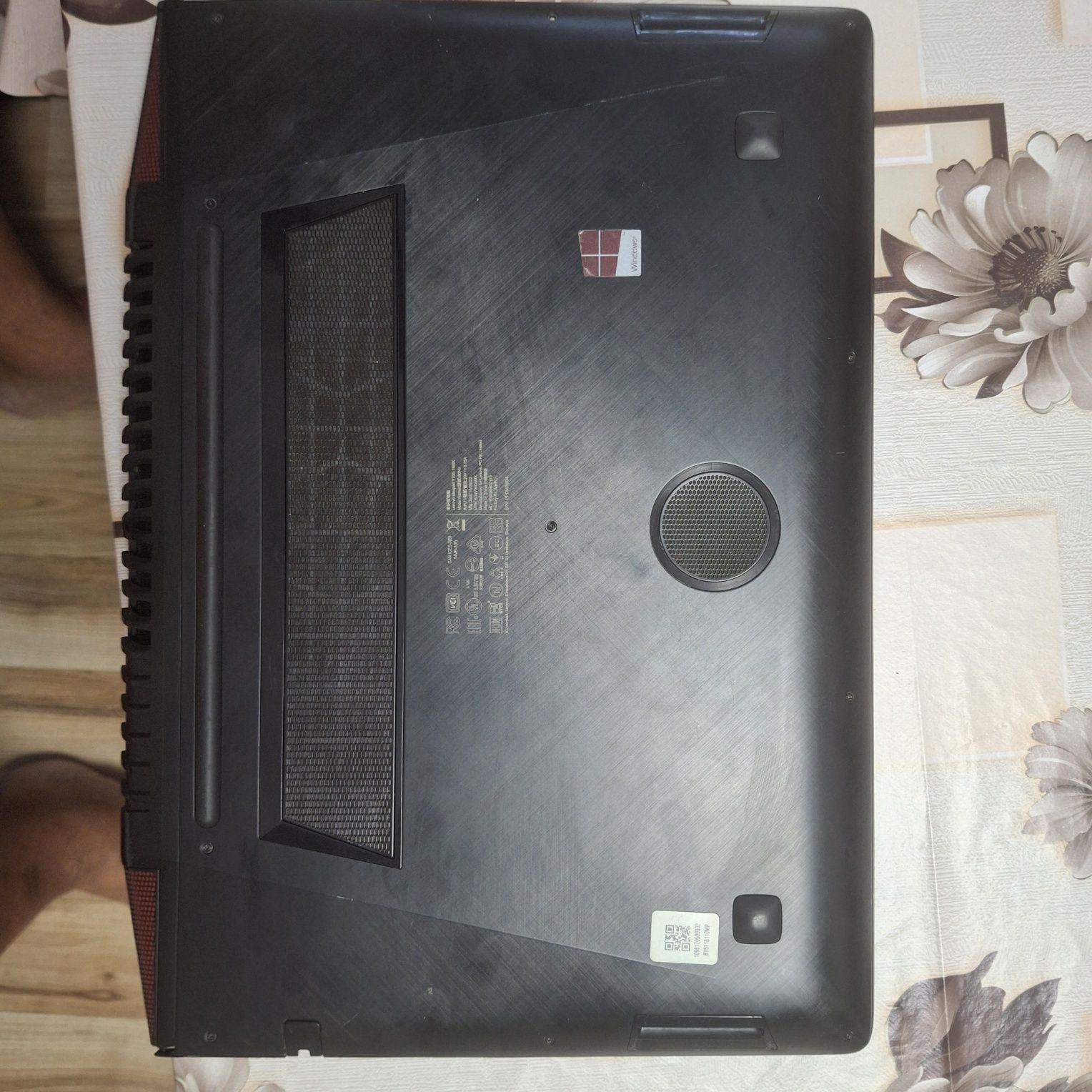 Vand laptop gaming i7 lenovo