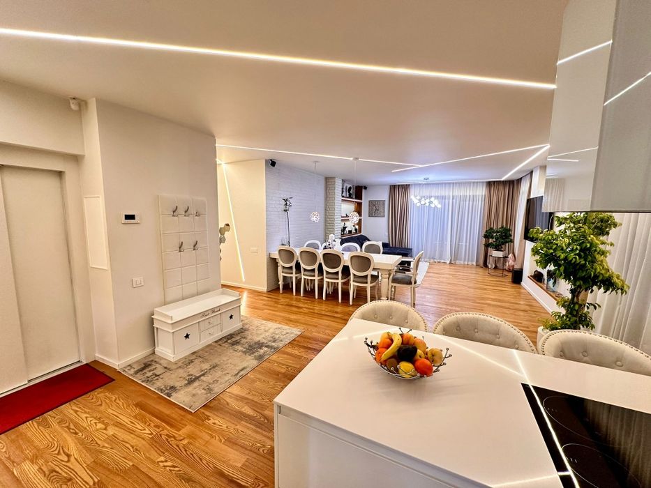 Vand Penthouse 7 camere Bună Ziua