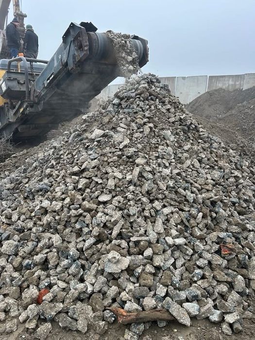 Vand beton concasat/drum/parcare/terasament/
