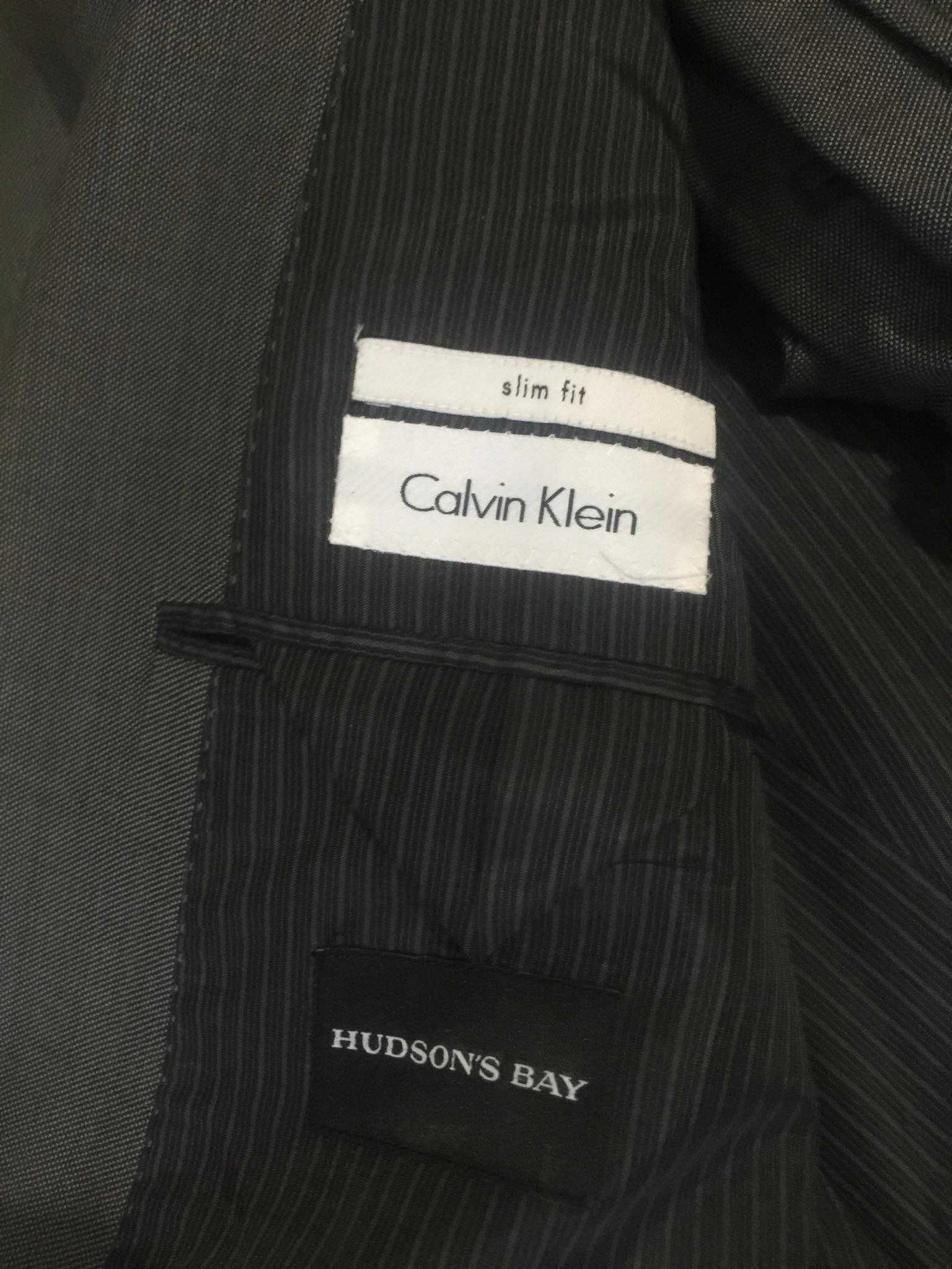 Calvin Klein мъжки костюм