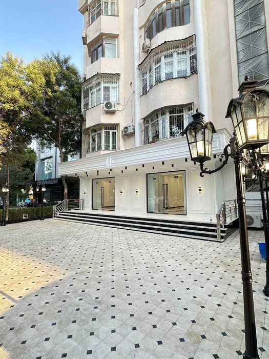 Сдаётся в аренду 100+80м2 Ориентир: Black Star Burger