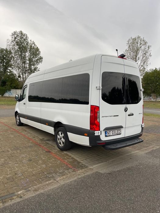 Mercedes Sprinter Tourer 319 CDI 8+1