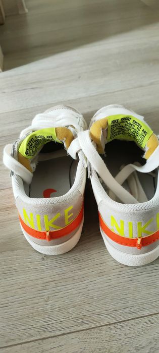 Adidași Nike mărimea 37,5