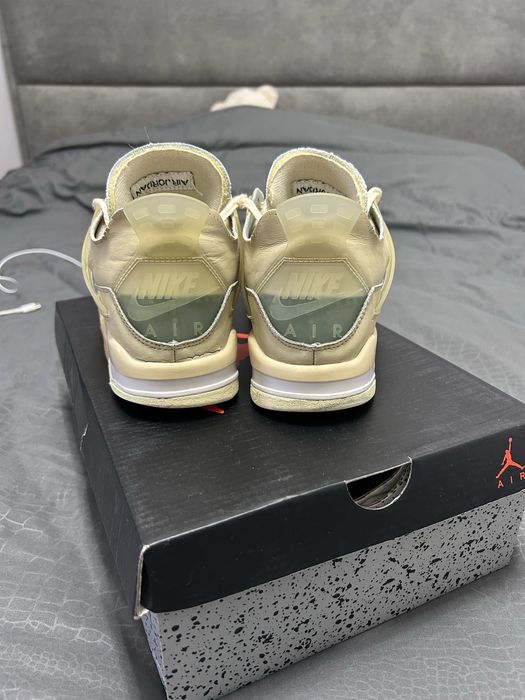 Nike Jordan ………..