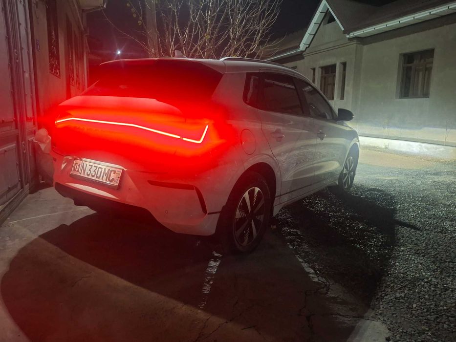 Продаётся BYD E2 2023.