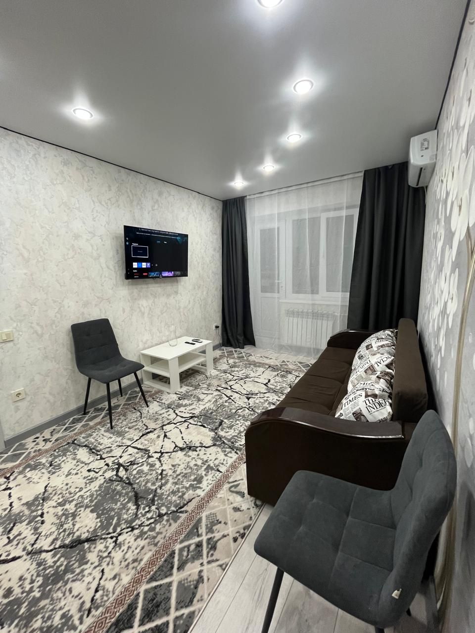 Сдается квартира Проспект Азаттык 131Б, по суточно - по часовой