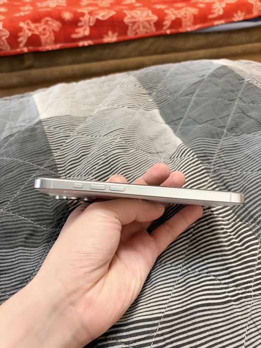 iPhone 16 Pro Max в идеальном состоянии