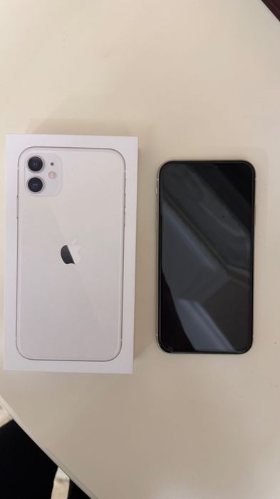 Айфон 11 белый с коробкой