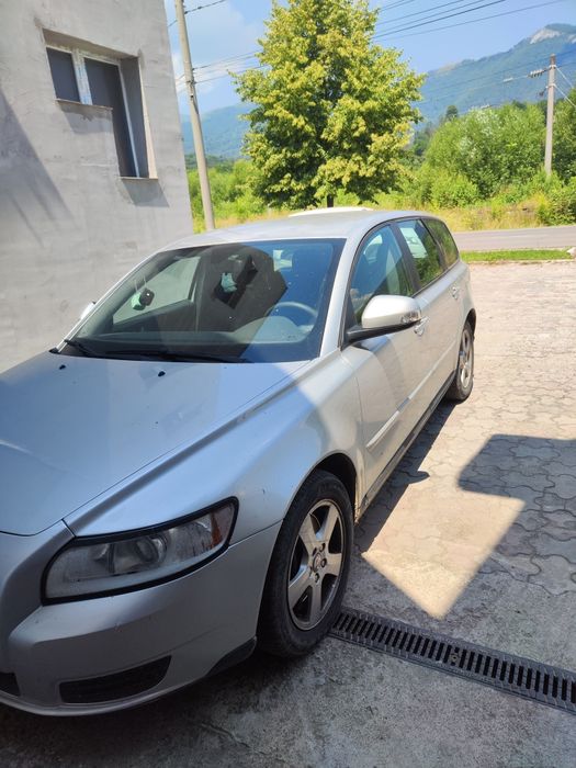 Vând Volvo V50 impecabil
