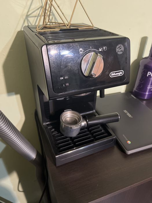 Кафе машина  delongi