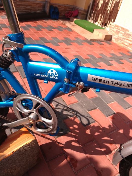 Vând bicicleta pliabila copii