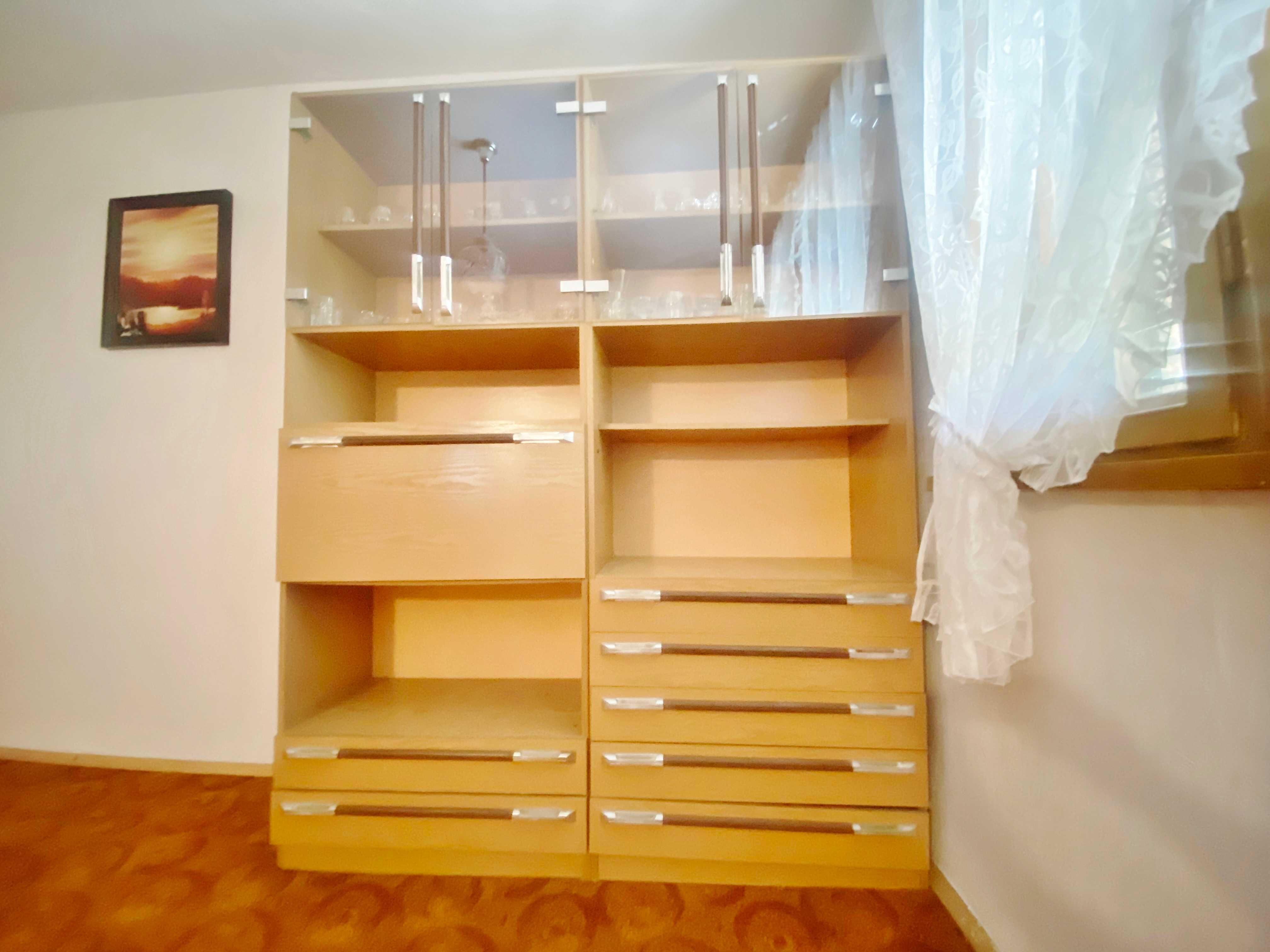 Компактна Холна секция от Два модула + Подарък - Две Мраморни маси