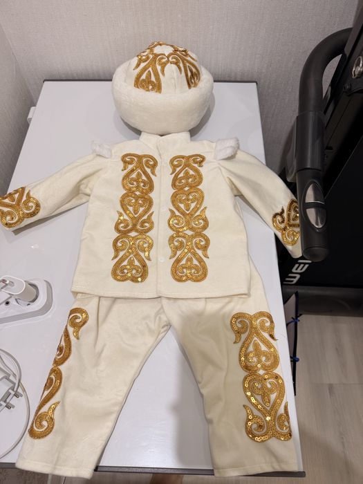 Костюм национальный на 1 год