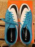 Нови футболни обувки Nike Hypervenomx Phelon III