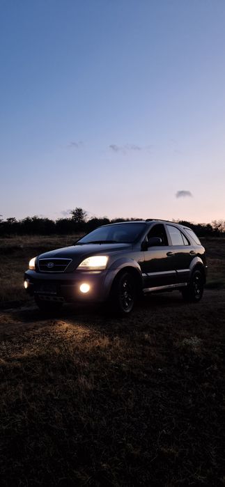 Vând  sau schimb ,kia sorento