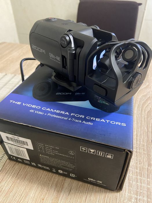 Zoom Q8n-4K Camera Video Handy Recorder